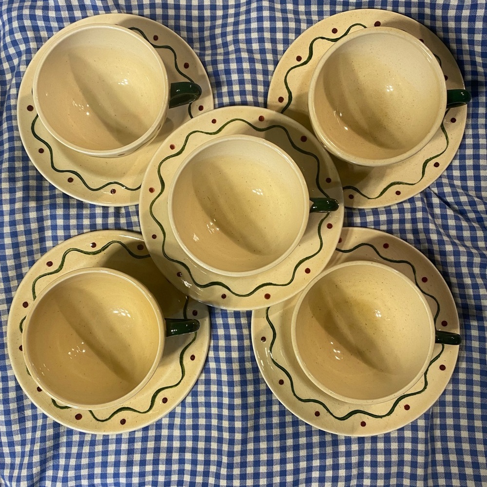 Metlox Poppytrail California Provincial Rooster Set of 5 Cup and Saucer Set.